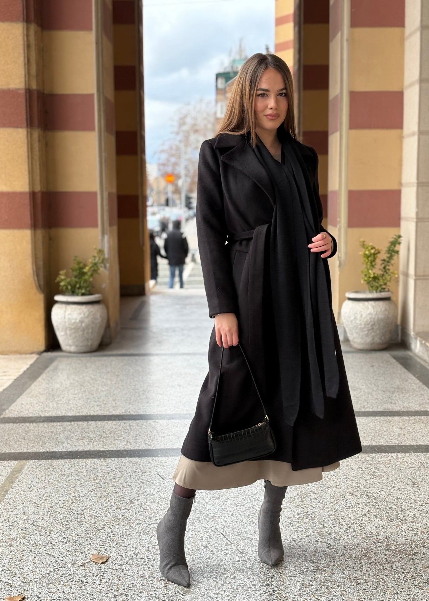 Midi Classic Coat - ALLURE
