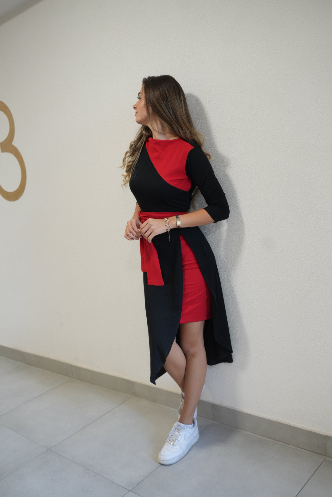 Lajla Asymmetric Cotton Dress – 95% Cotton Black & Red Statement Style - ALLURE