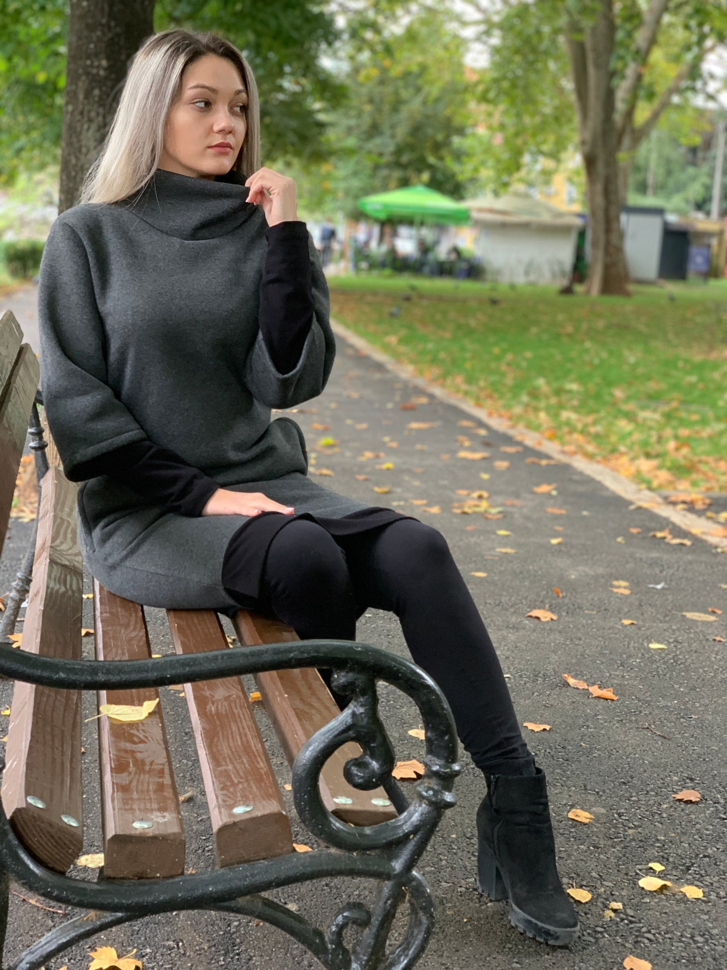 Turtle Midi Dress “Mona”