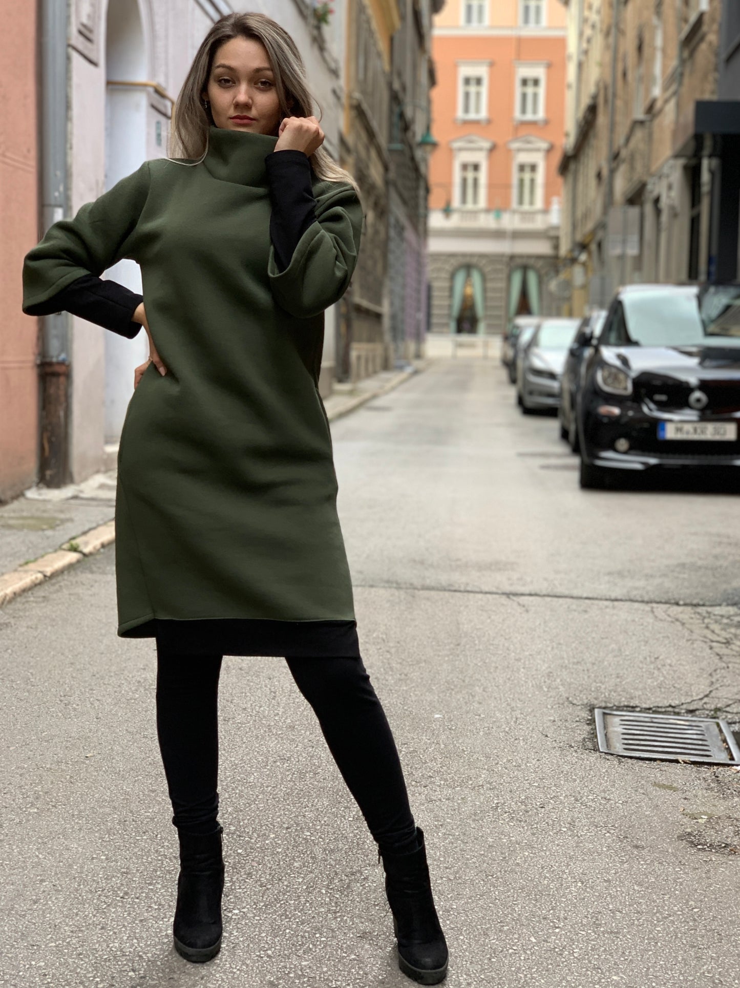 Turtle Midi Dress “Mona”