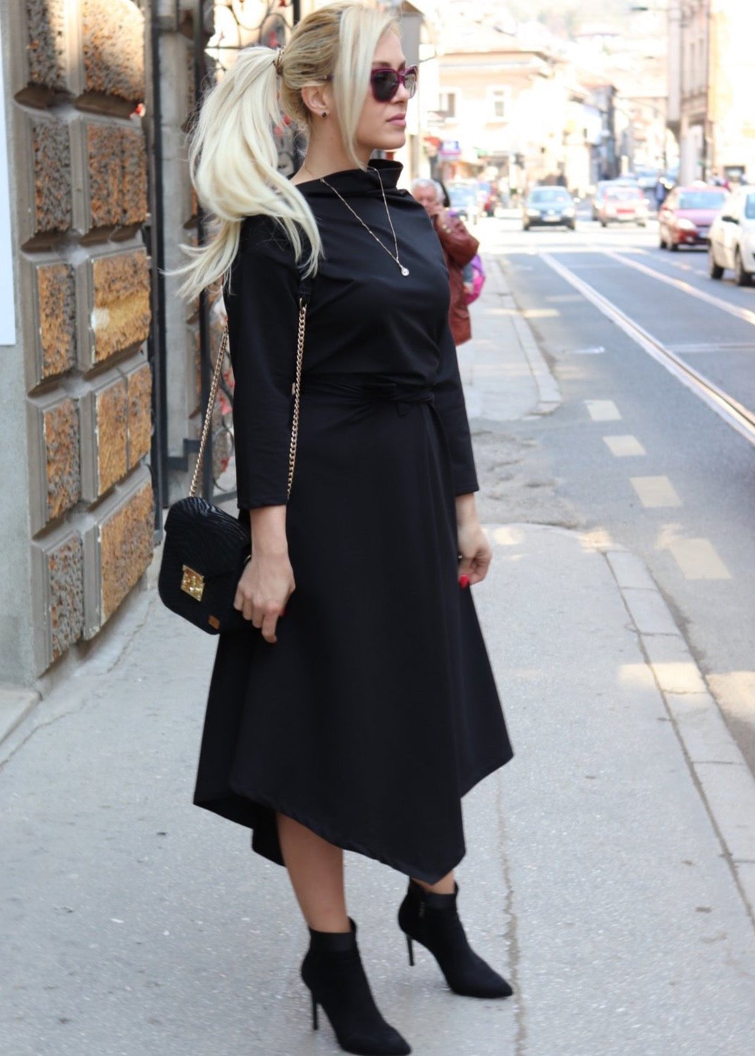 “V” Dress - ALLURE