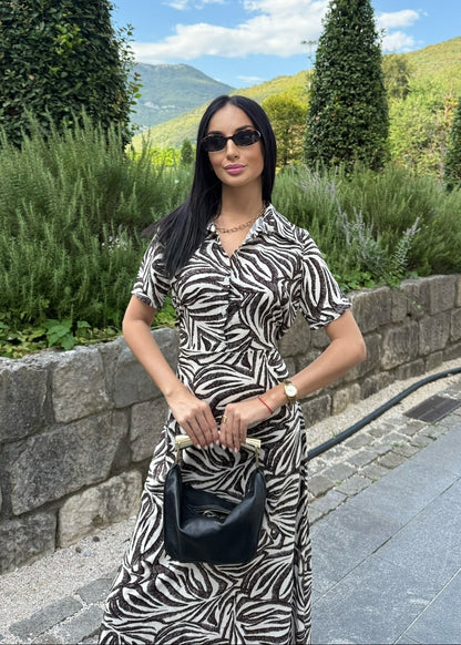Haljina Isa – Ženska midi haljina od viskoza sa zebra uzorkom i V izrezom