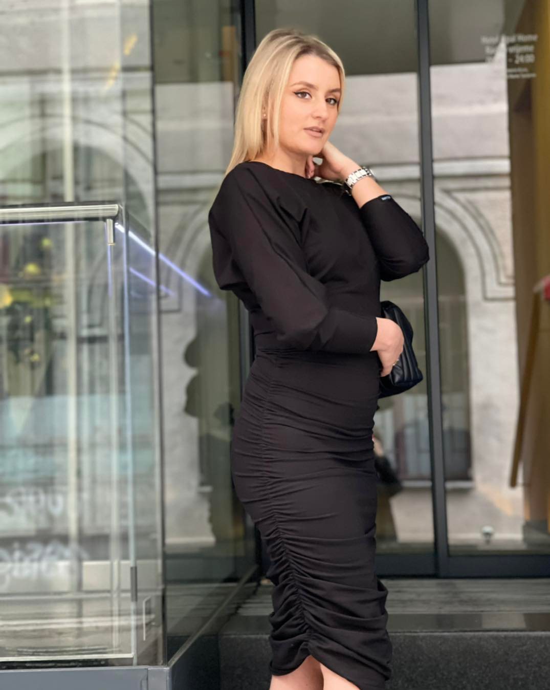 Side-Pleat Midi Dress "Ina"
