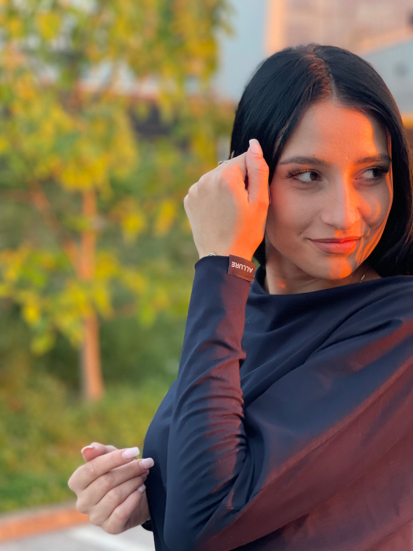 Asymmetric Round Neck Shirt "Spic"
