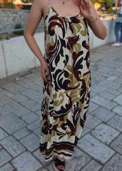 Kimono haljina ornamentalni print – detalj dekoltea