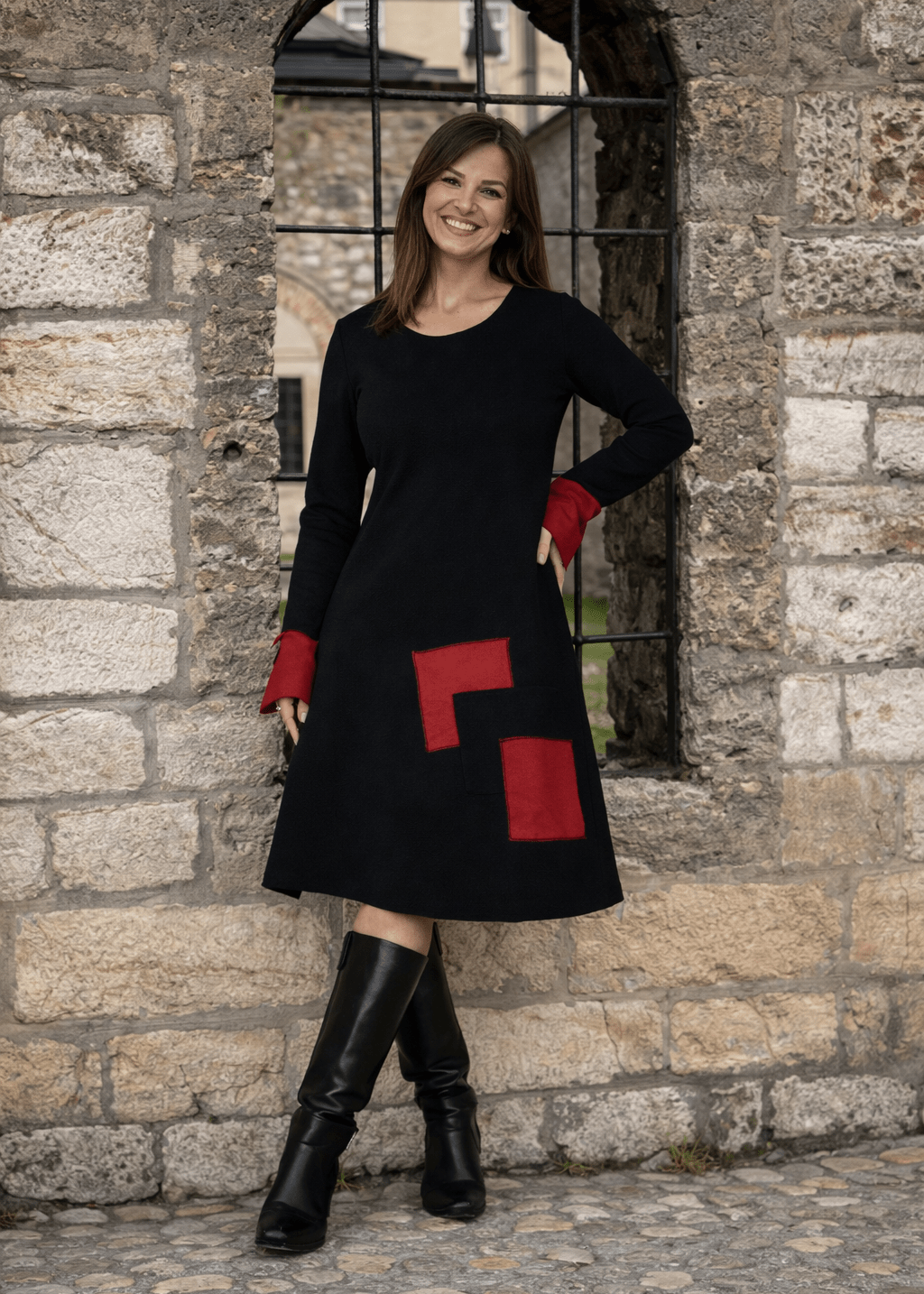 Midi Haljina sa crvenim detaljima - ALLURE