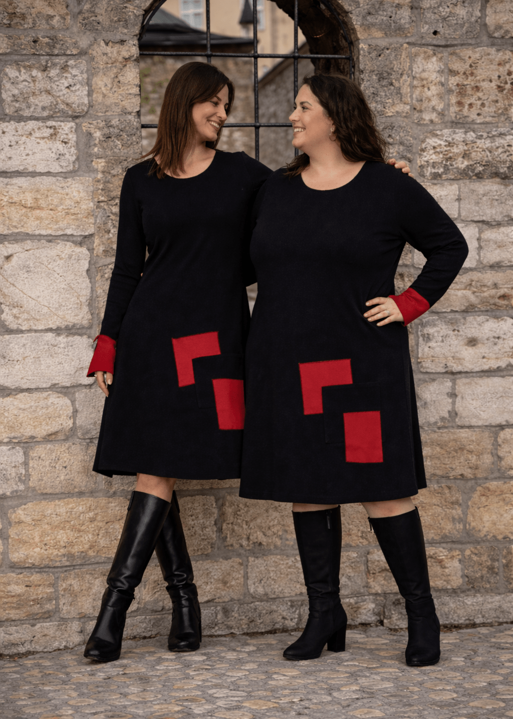 Midi Haljina sa crvenim detaljima - ALLURE