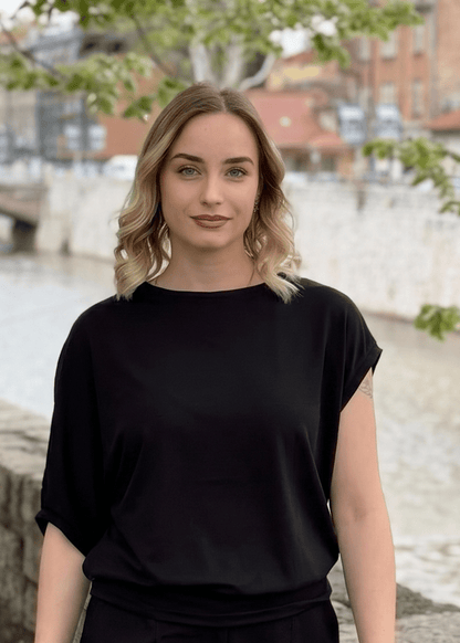 Asimetrične majice Sandra - ALLURE