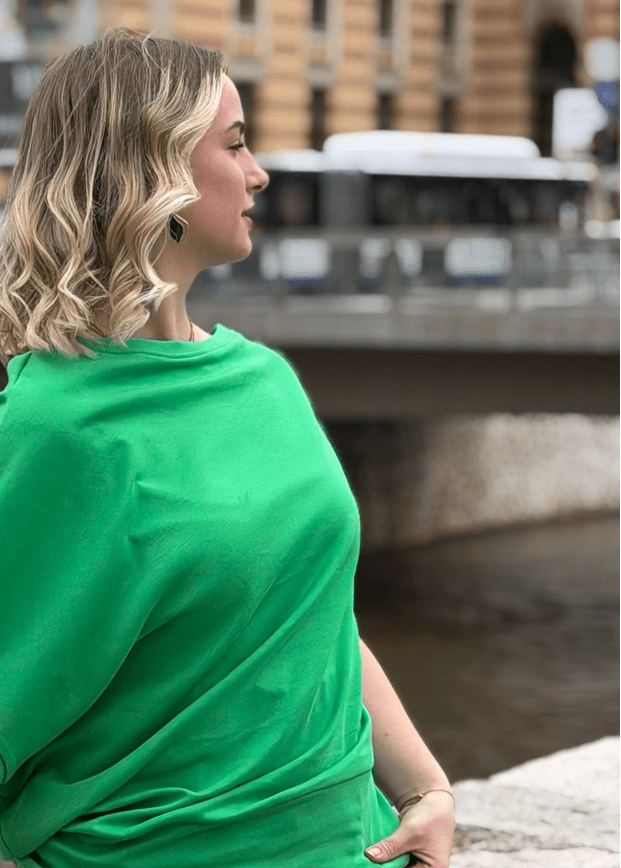 Asimetrične majice Sandra - ALLURE