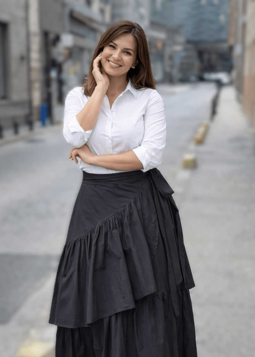 Crna midi suknja Alma s volanima i vezanjem - ALLURE